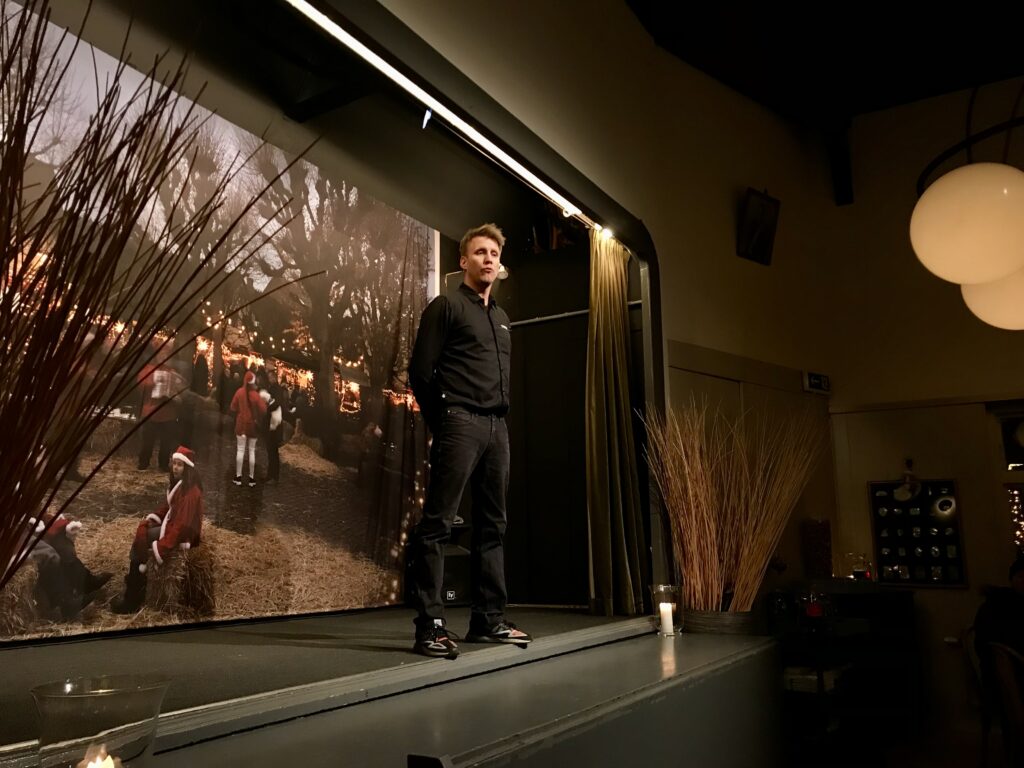 Lars Olsen, medarbejder af Beghuset. Foto: Dragør News.