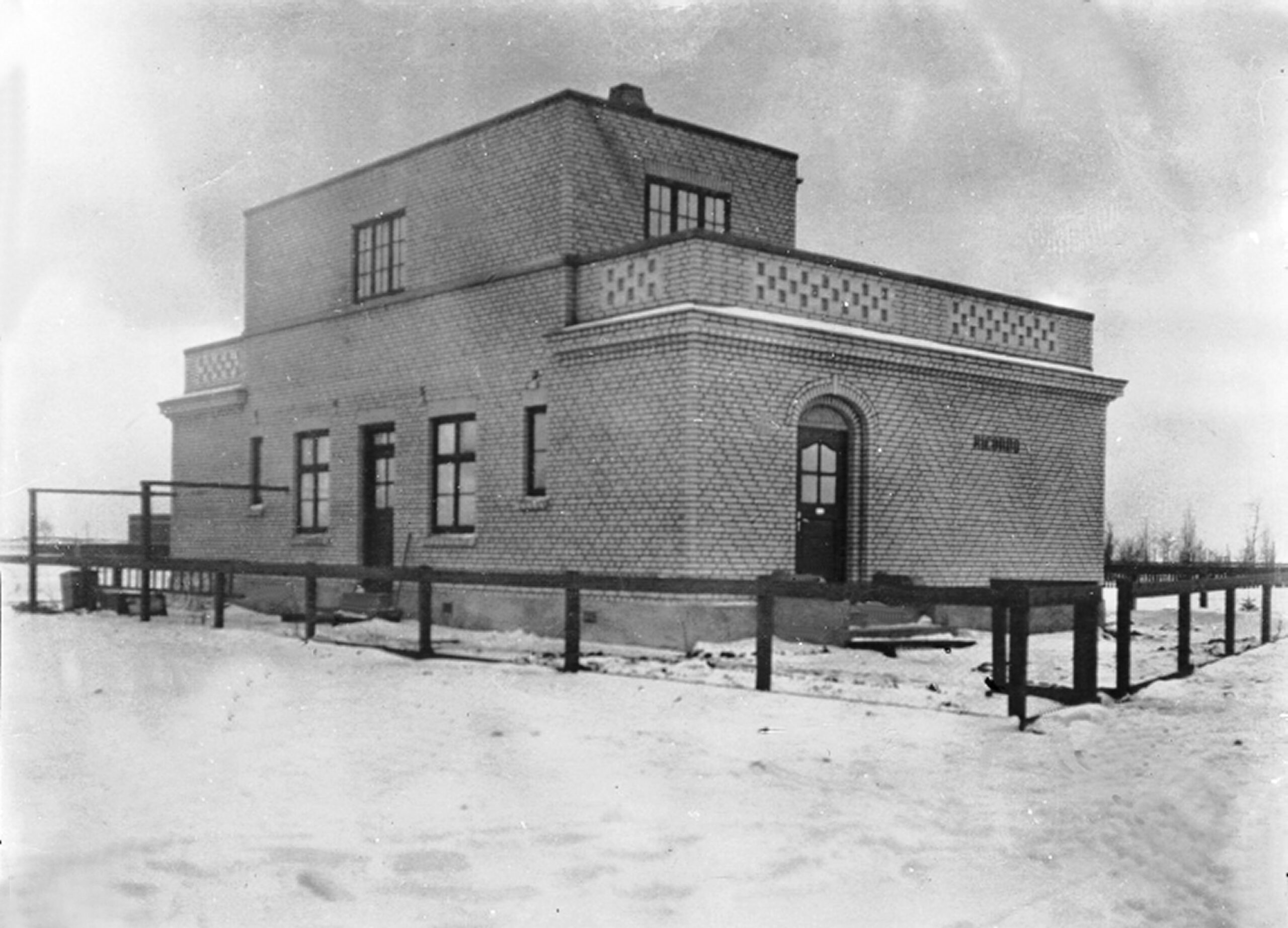 1912. Først kendte foto af Drogdensvej 26, der fra 1943 fik adressen Batterivej 4. Foto: Museum Amager.