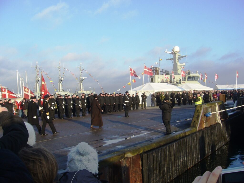 Dronningen ved havnen i Dragør. Foto: Dines Bogø.