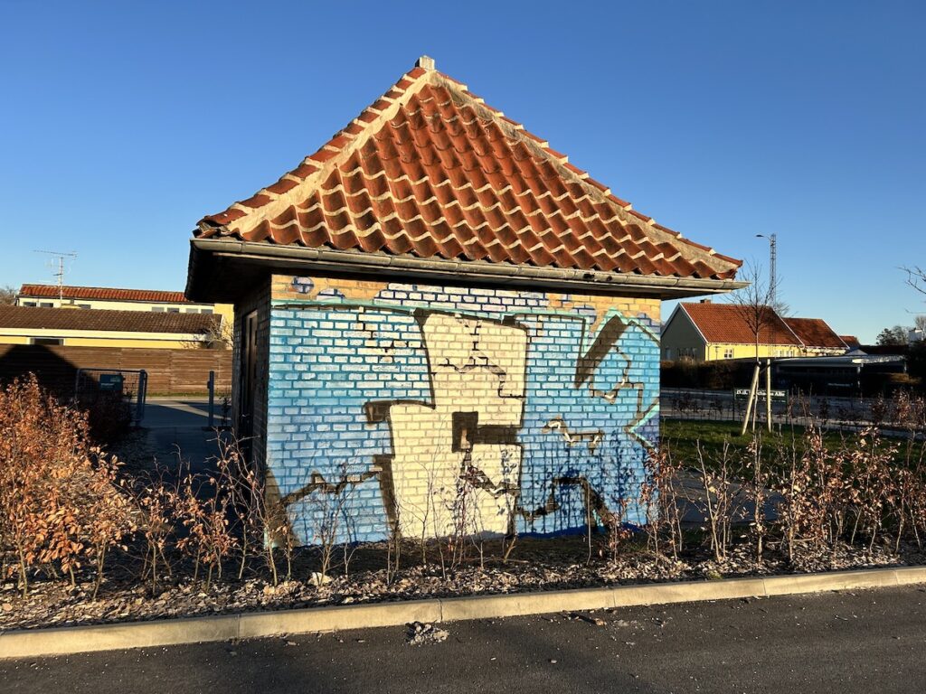 Grafitti i Dragoer 00014 | foto fra dragørnews.dk