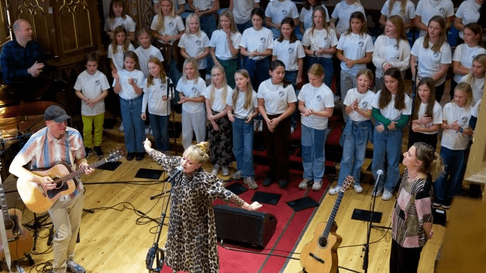 Dragør Kirkes Børne & Ungdomskor. Foto: Torben Stender. Udlånt af Dragør Kirke