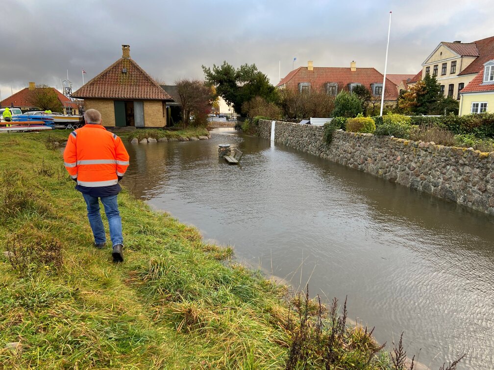 Forhøjet vandstand på indersidet af dige ved Dragør Nord. Foto: Dragør Kommune.